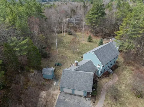 43 Woodland Trace New London NH 03257