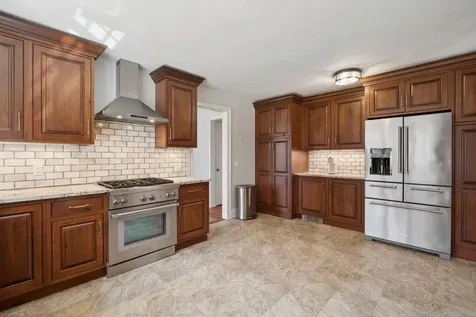 43 Woodland Trace New London NH 03257