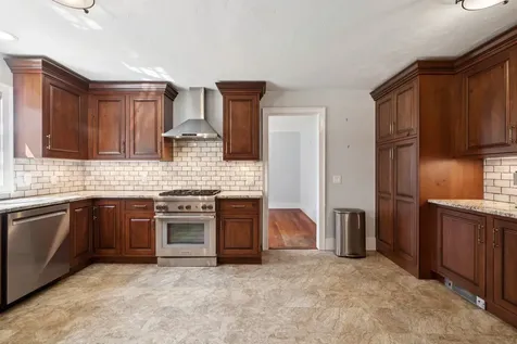 43 Woodland Trace New London NH 03257