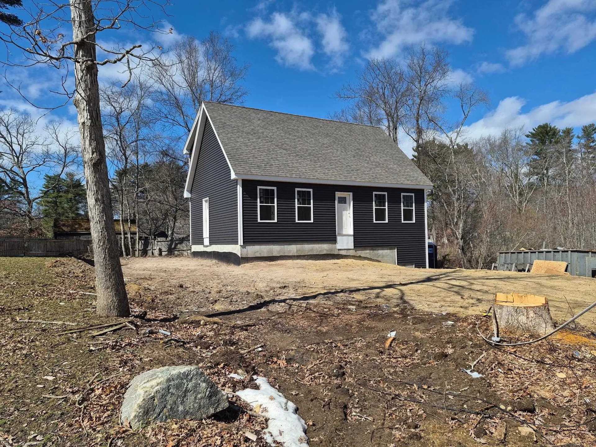 10 Phyllis Avenue Raymond NH 03077