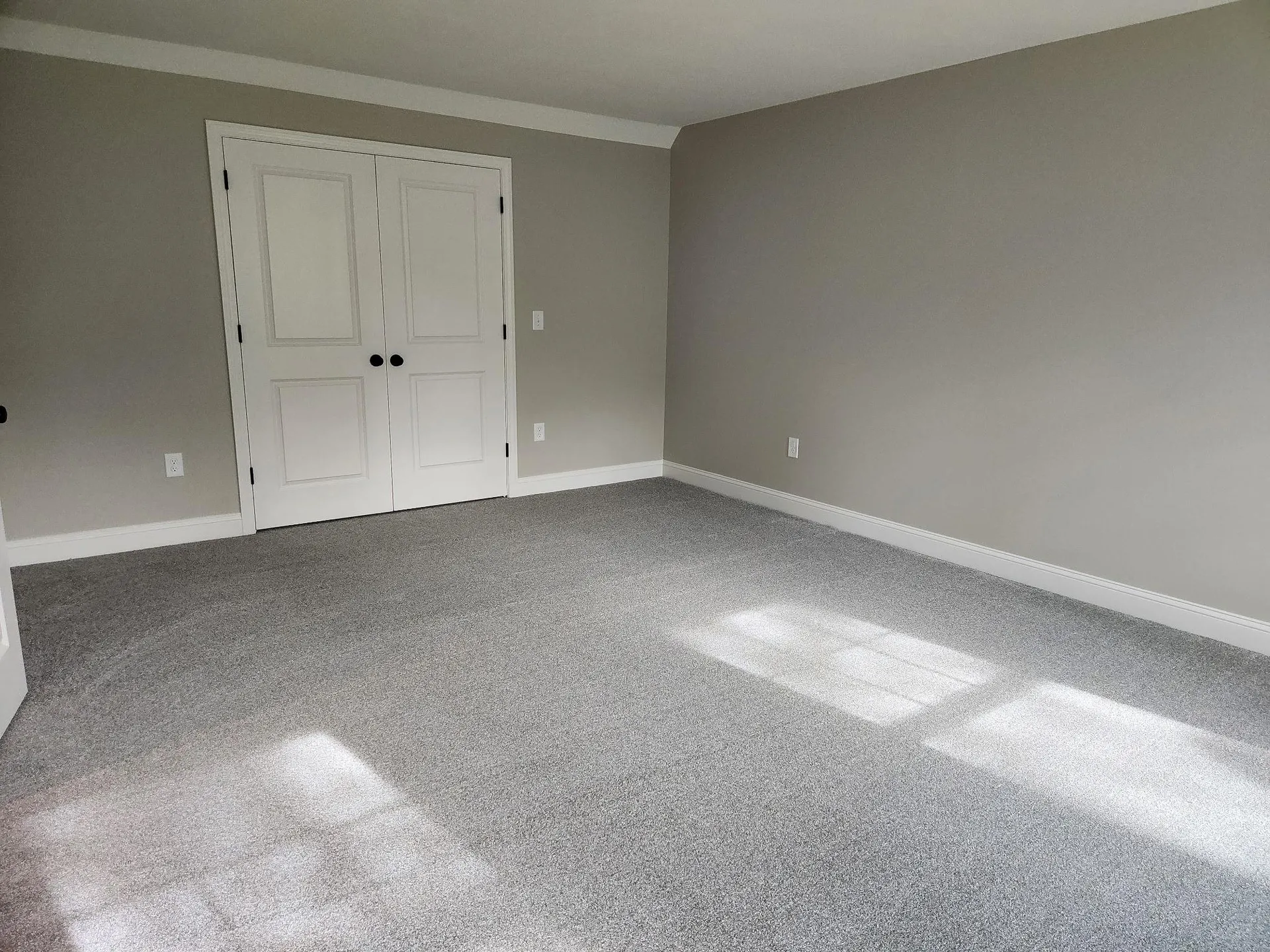10 Phyllis Avenue Raymond NH 03077