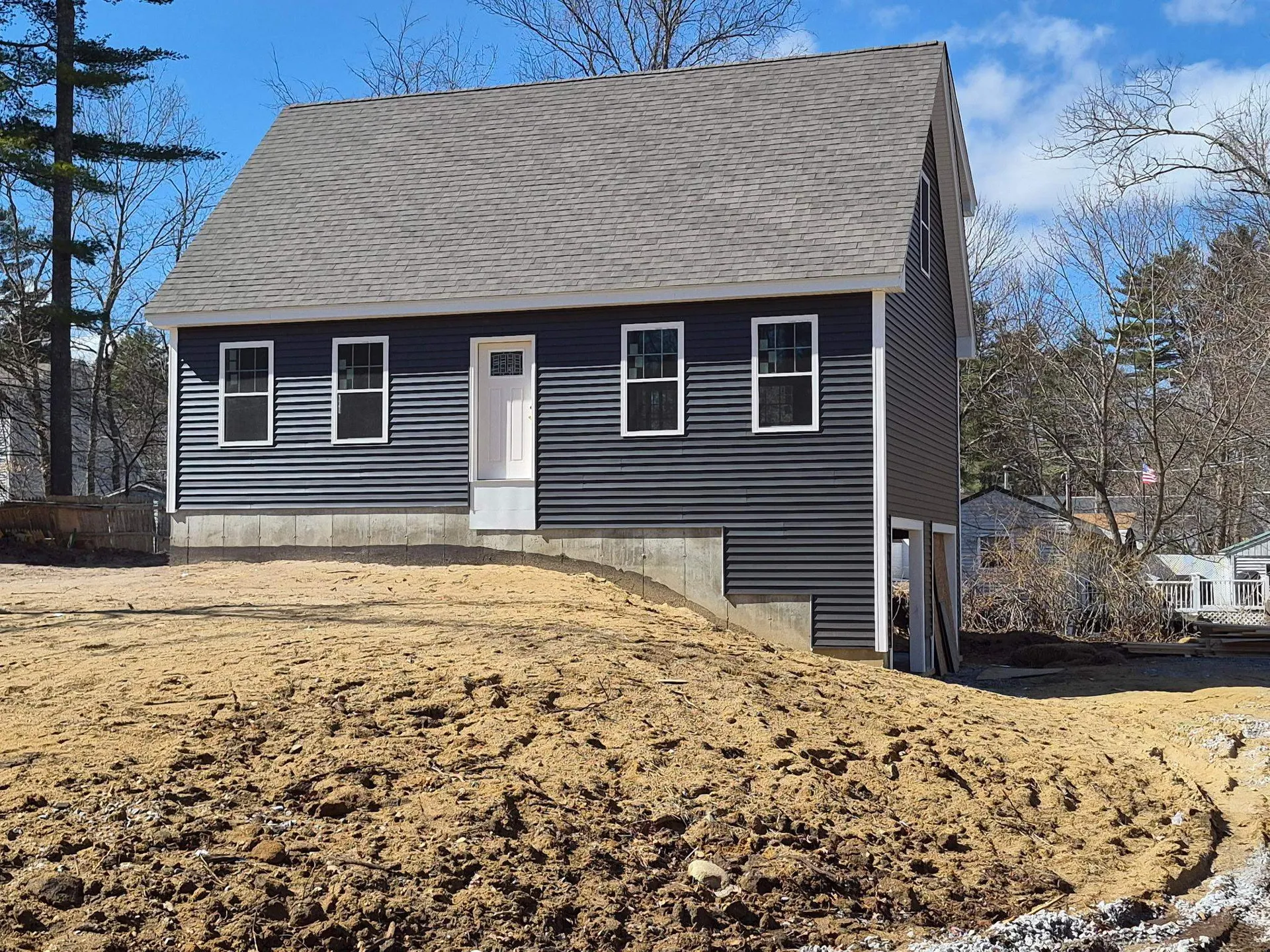 10 Phyllis Avenue Raymond NH 03077