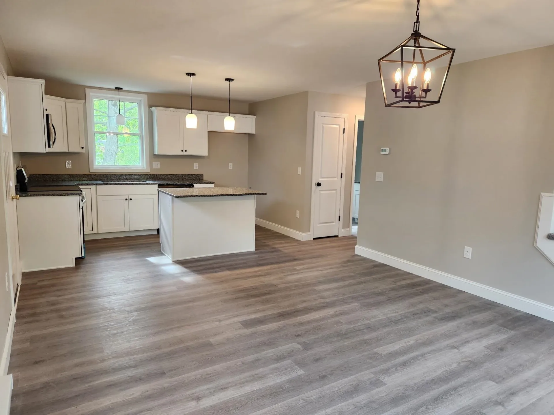 10 Phyllis Avenue Raymond NH 03077
