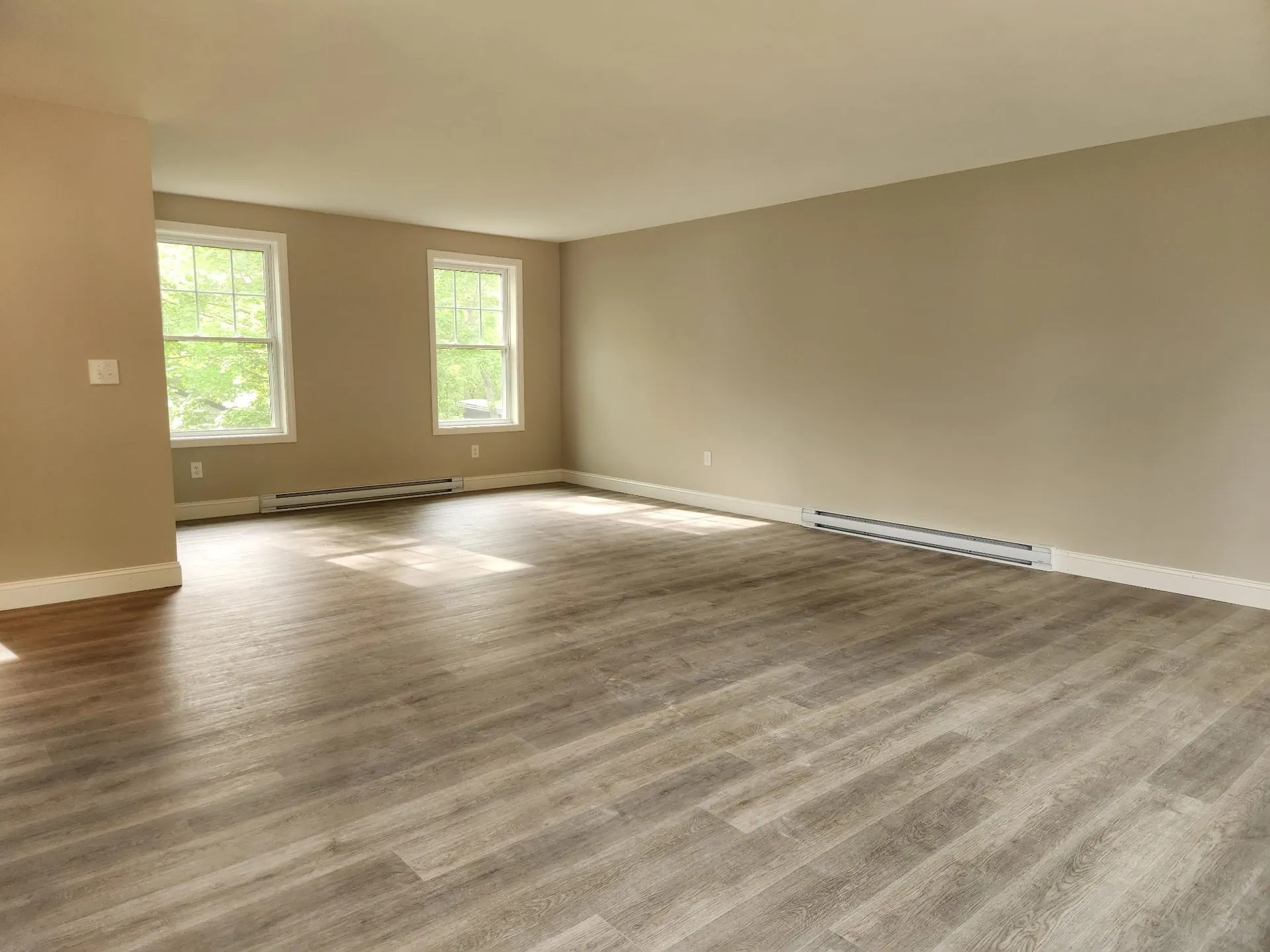10 Phyllis Avenue Raymond NH 03077