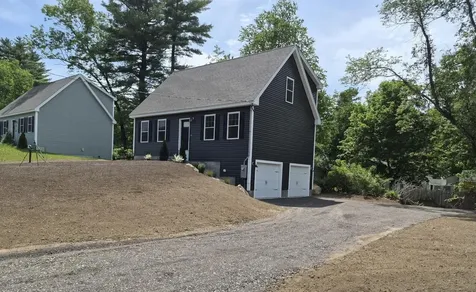 10 Phyllis Avenue Raymond NH 03077