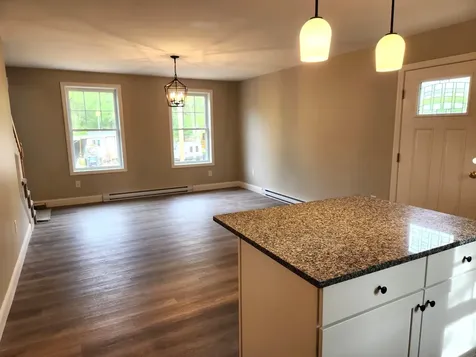 10 Phyllis Avenue Raymond NH 03077