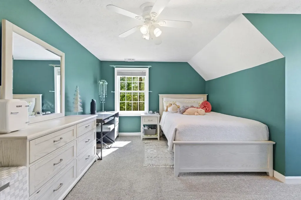 82 Truell Road Hollis NH 03049