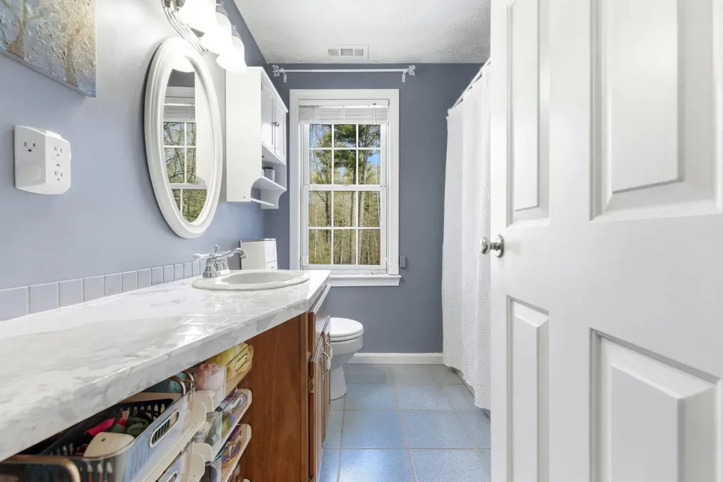 82 Truell Road Hollis NH 03049