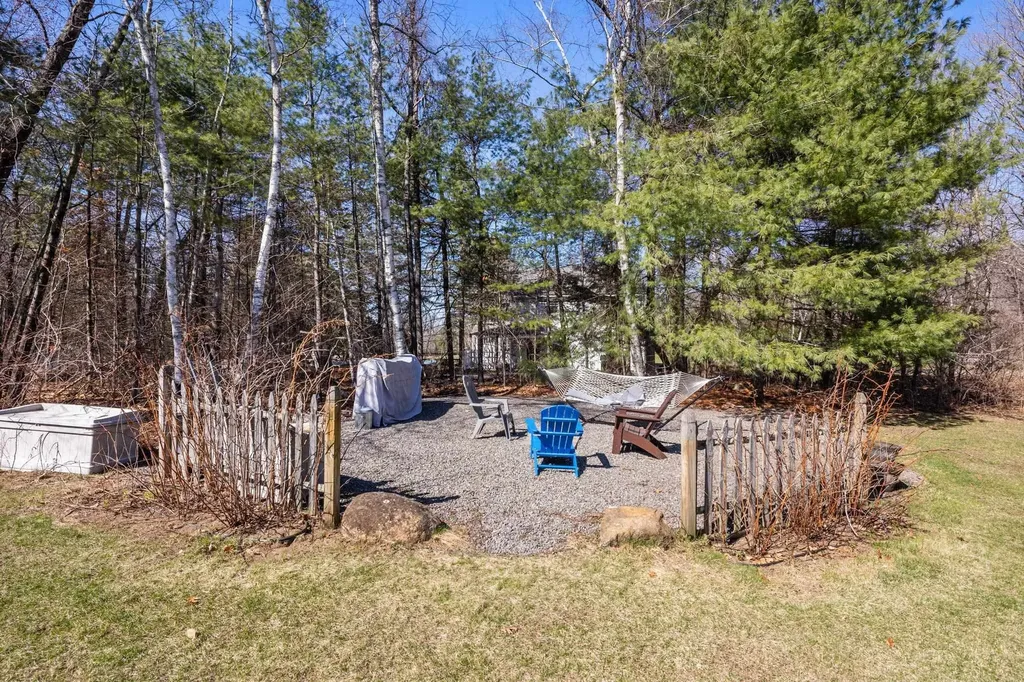 82 Truell Road Hollis NH 03049