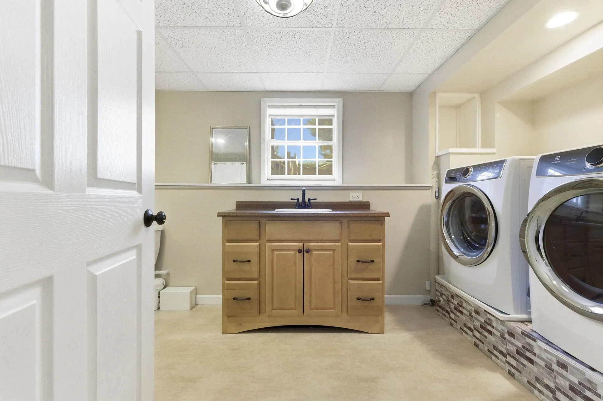 82 Truell Road Hollis NH 03049