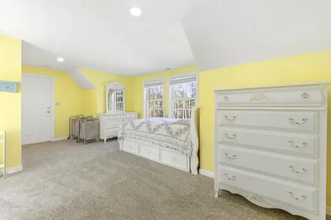 82 Truell Road Hollis NH 03049