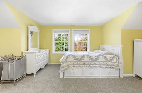 82 Truell Road Hollis NH 03049