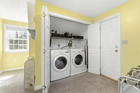 82 Truell Road Hollis NH 03049