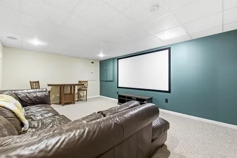 82 Truell Road Hollis NH 03049
