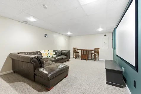 82 Truell Road Hollis NH 03049
