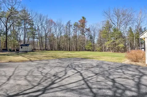 82 Truell Road Hollis NH 03049