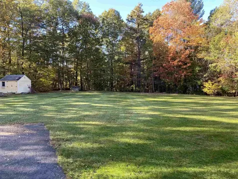 82 Truell Road Hollis NH 03049