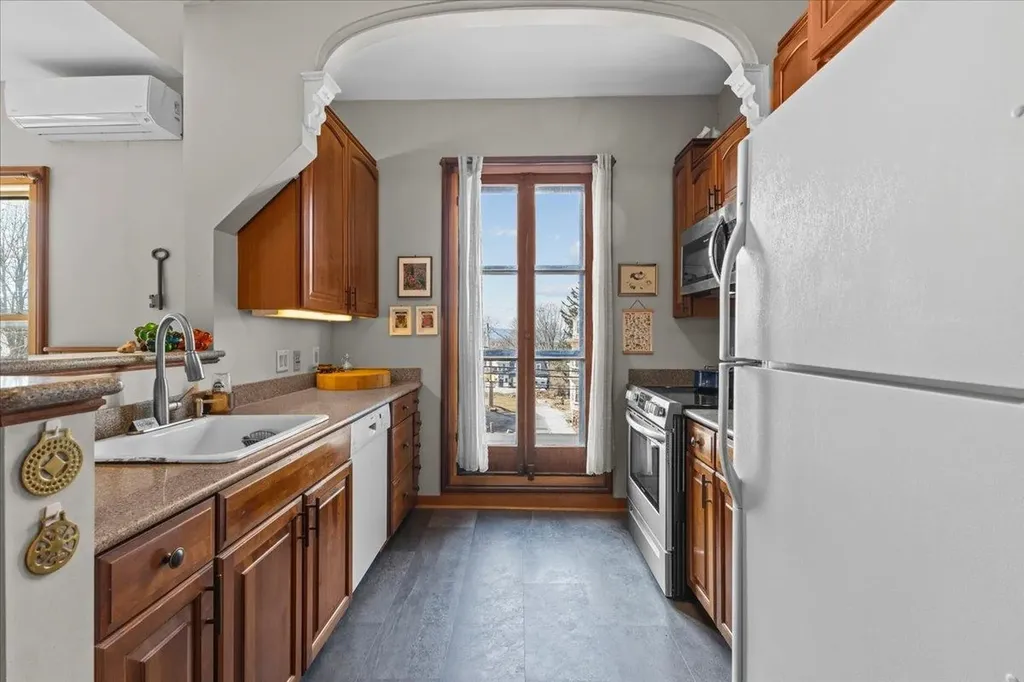 204 South Union Street Burlington VT 05401