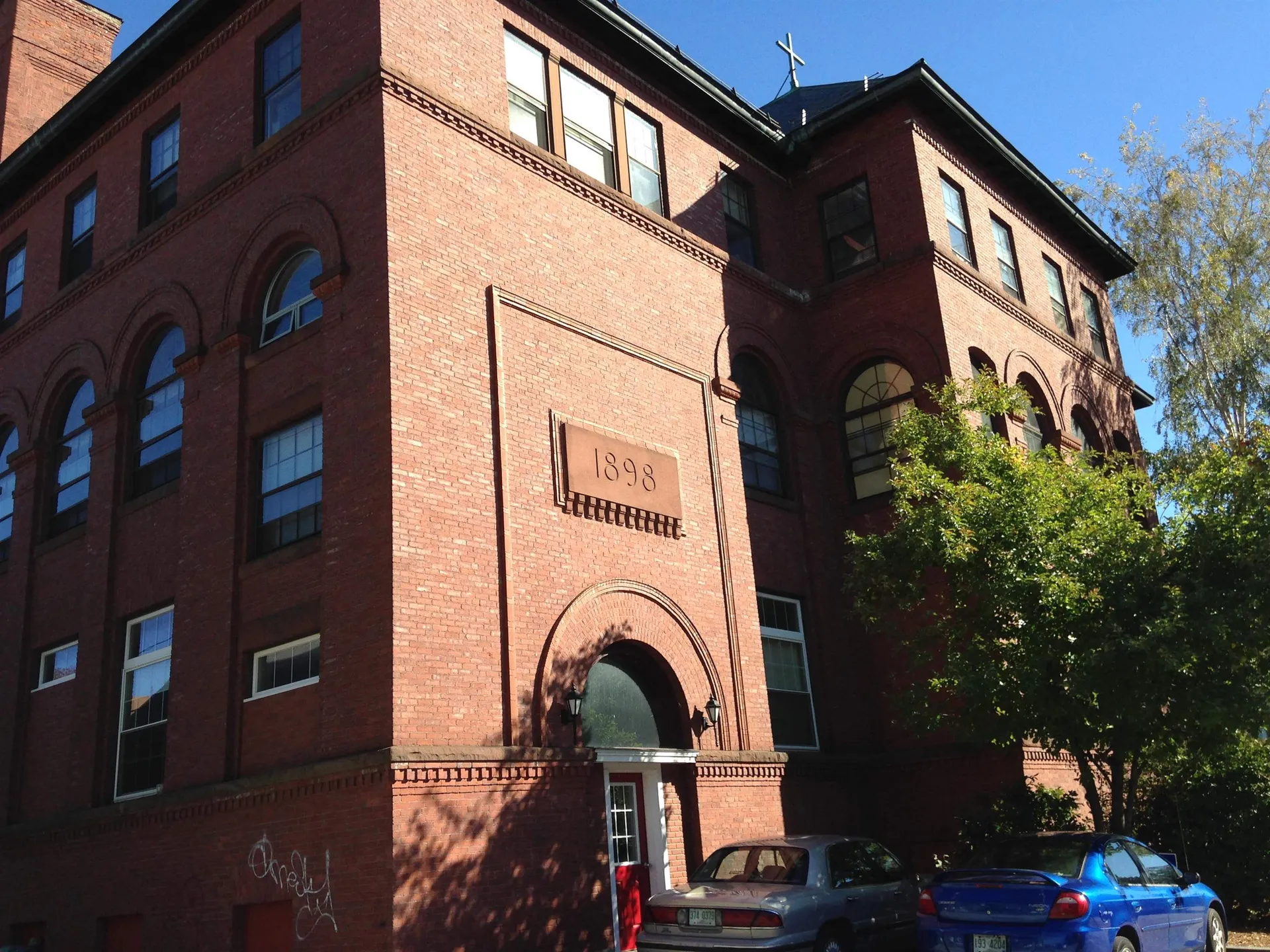 521 Pine Street Manchester NH 03102