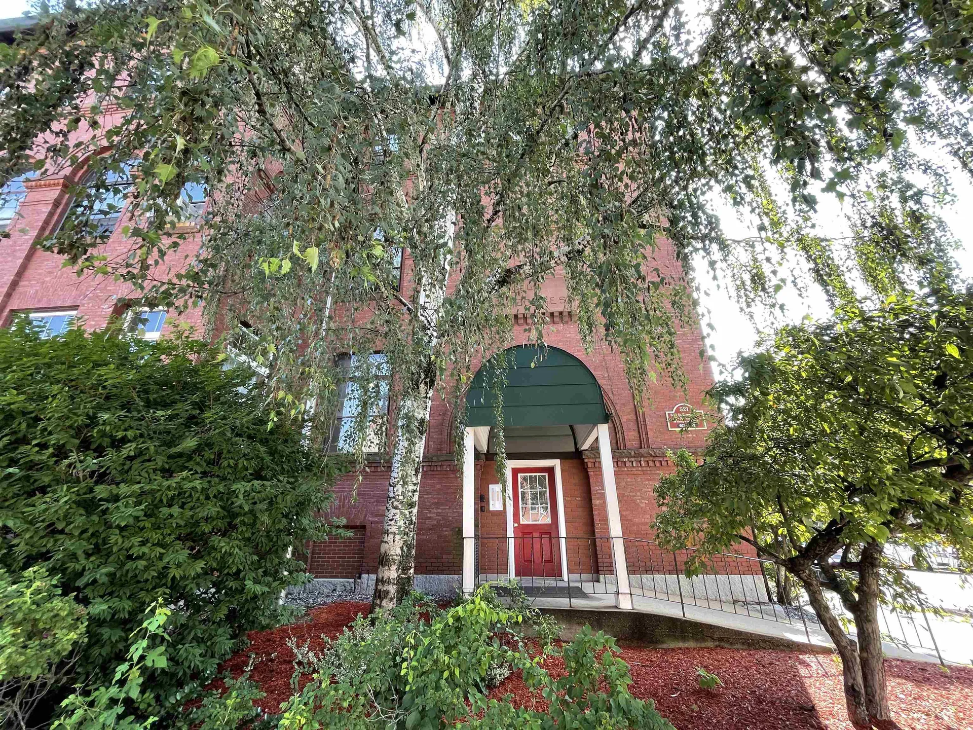 521 Pine Street Manchester NH 03102