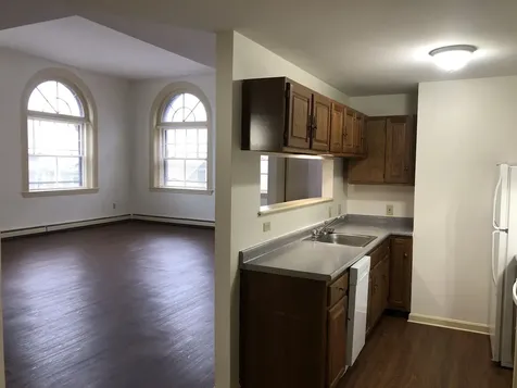 521 Pine Street Manchester NH 03102