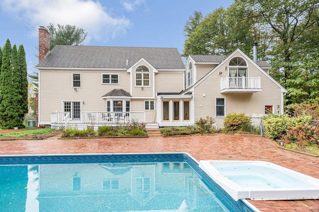 84 Irene Drive Hollis NH 03049