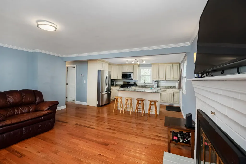 2 Forge Drive Nashua NH 03060