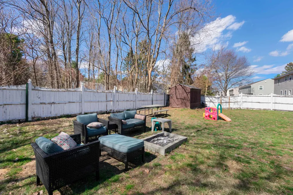 2 Forge Drive Nashua NH 03060