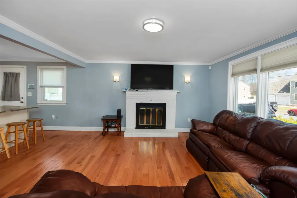 2 Forge Drive Nashua NH 03060