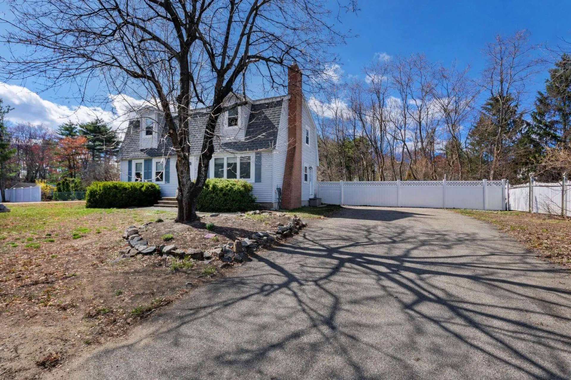 2 Forge Drive Nashua NH 03060