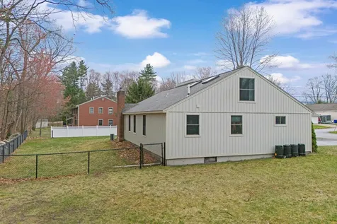 665 Walnut Street Manchester NH 03104