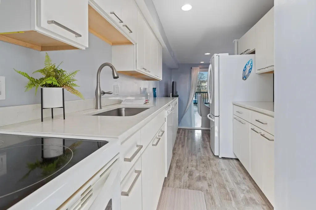 571 Winnacunnet Road Hampton NH 03842