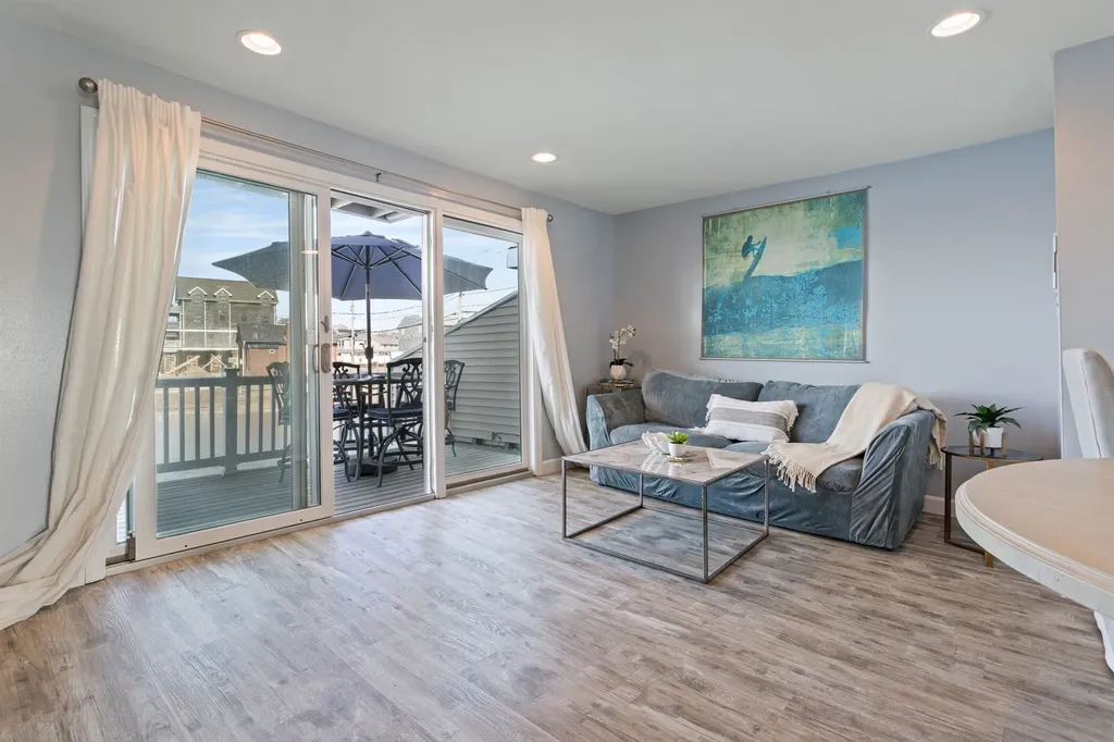 571 Winnacunnet Road Hampton NH 03842