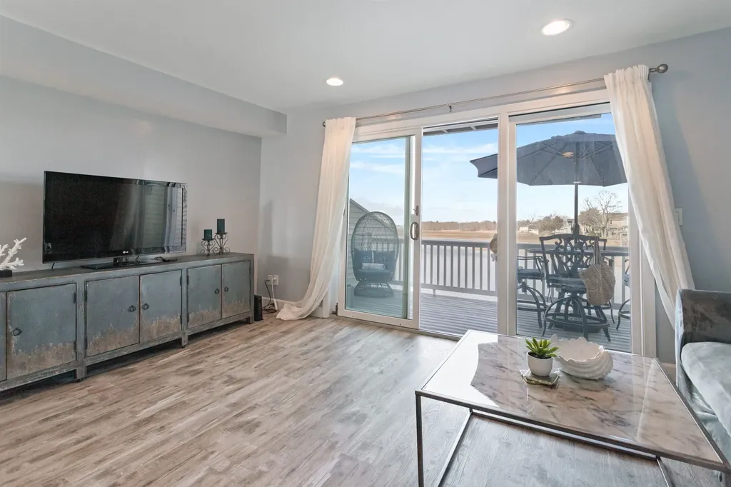 571 Winnacunnet Road Hampton NH 03842