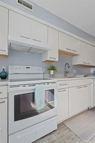 571 Winnacunnet Road Hampton NH 03842