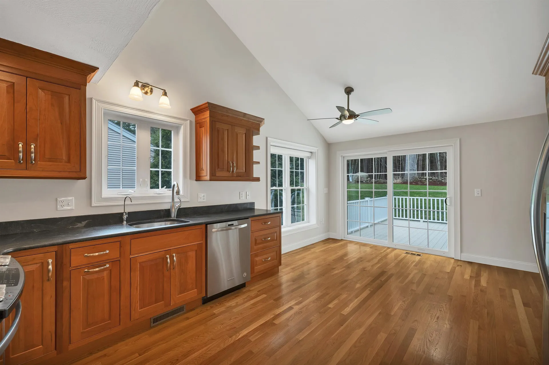 131 Hampton Meadows Hampton NH 03842