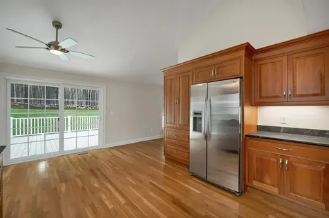 131 Hampton Meadows Hampton NH 03842