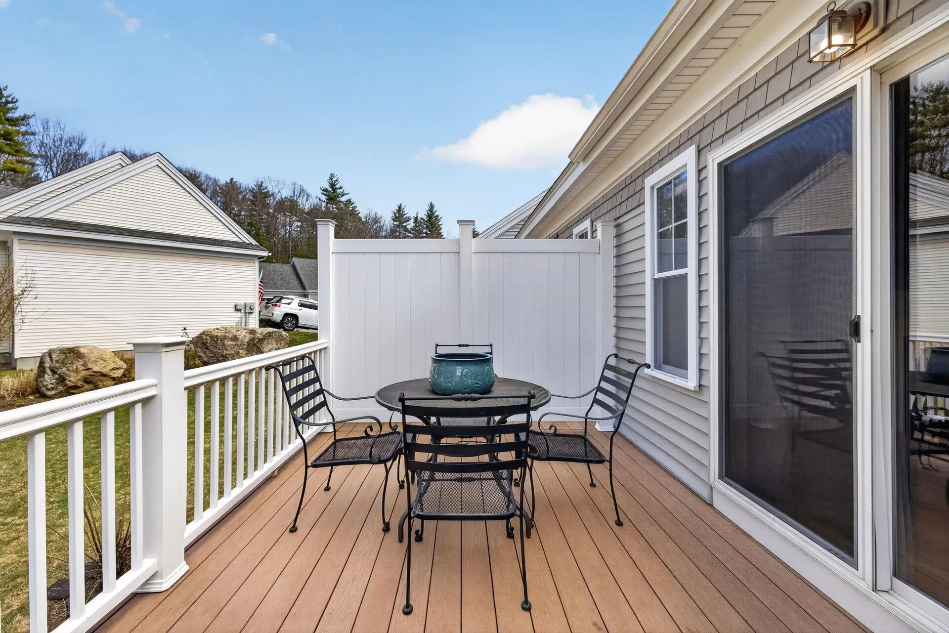 22 Mill Pond Road Brentwood NH 03833-6139