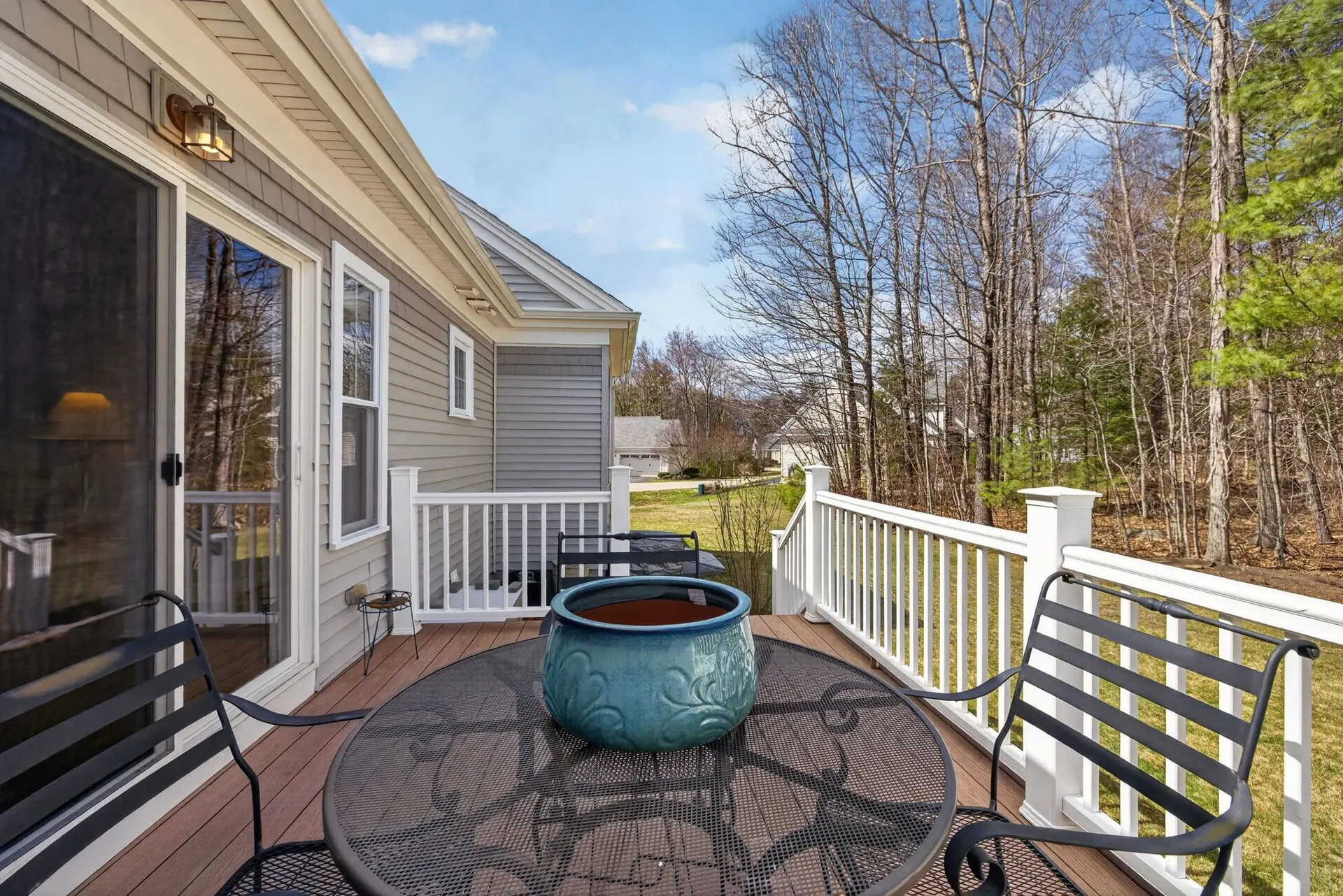 22 Mill Pond Road Brentwood NH 03833-6139