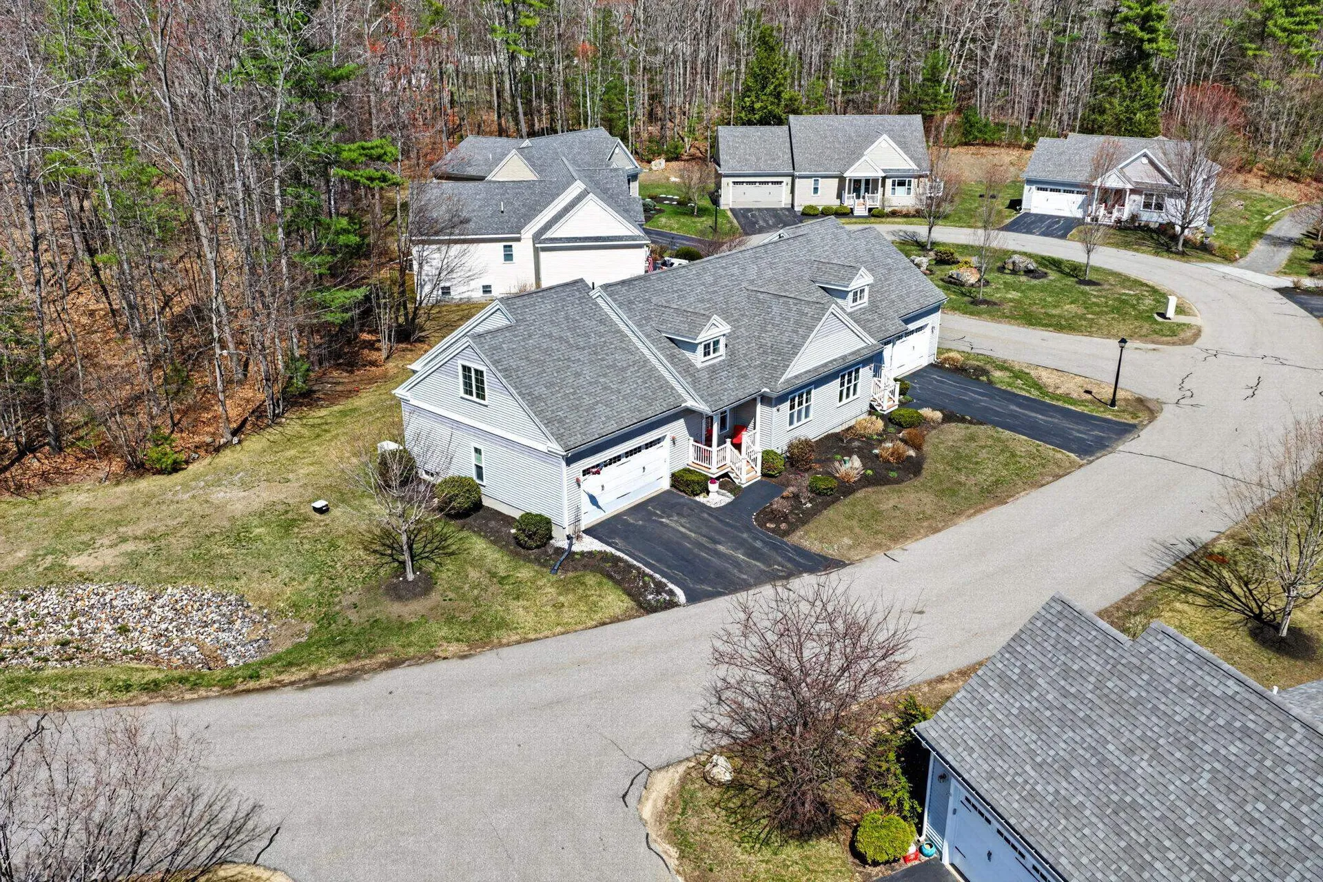 22 Mill Pond Road Brentwood NH 03833-6139