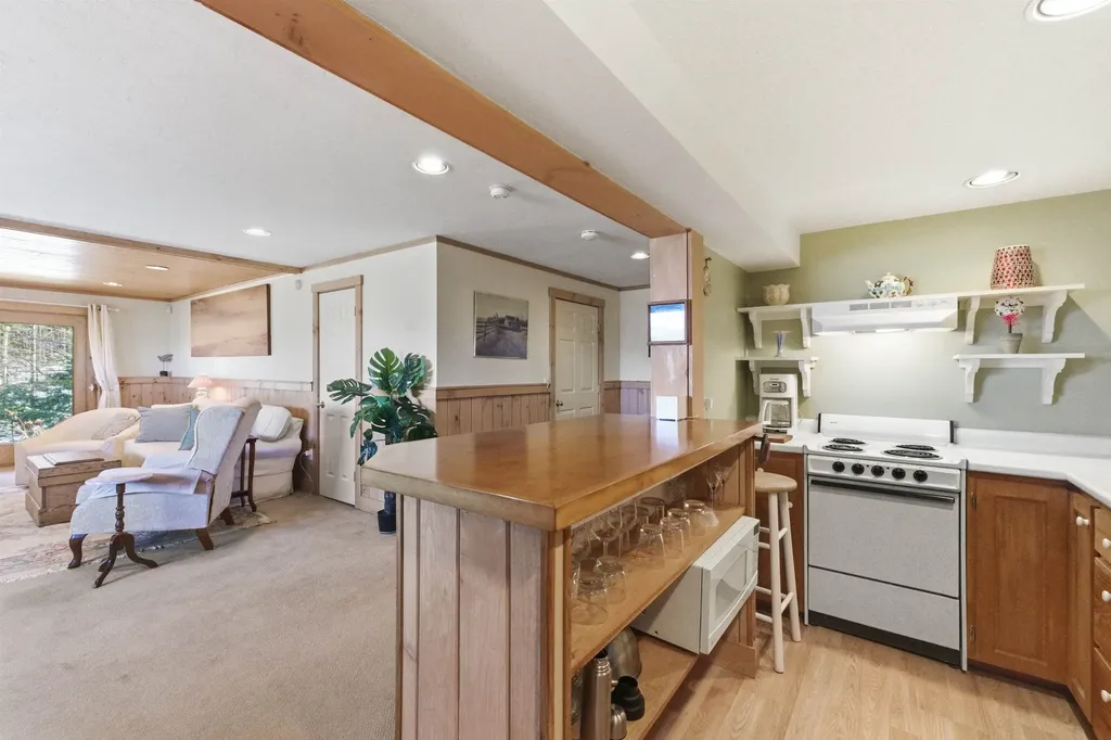 36 Puckerbrush Road Campton NH 03223