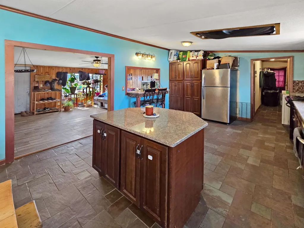 11 Bowen Lane Benson VT 05743