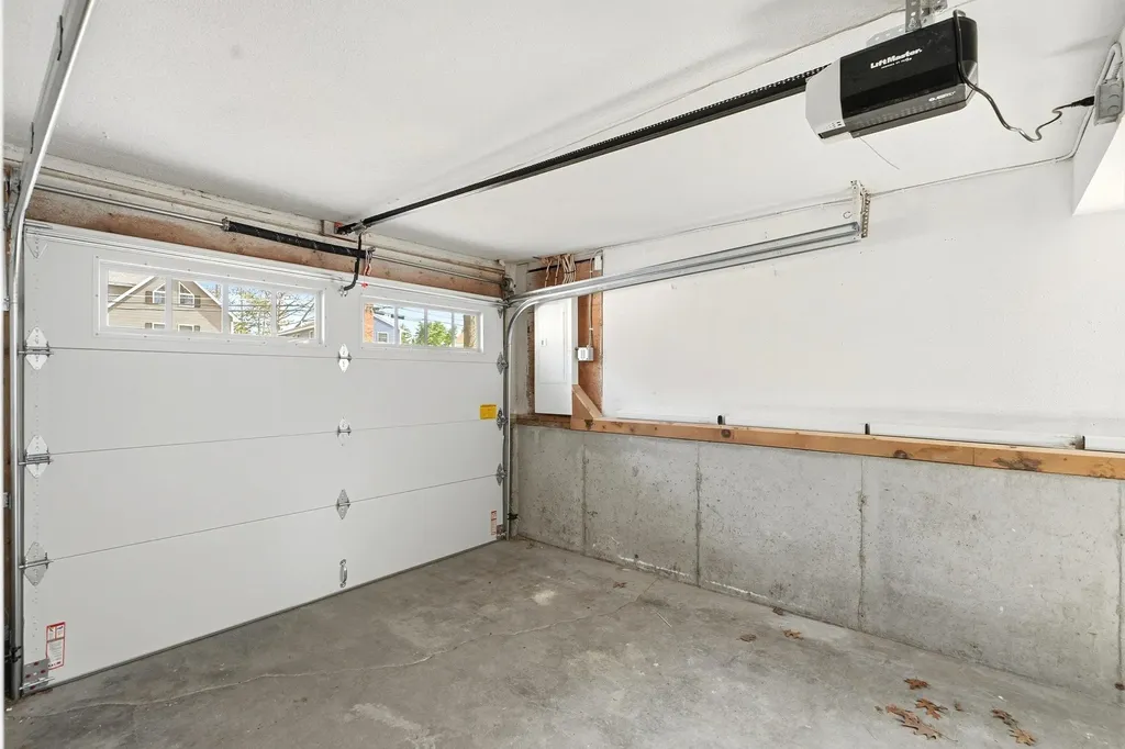 34 Shore Drive Salem NH 03079