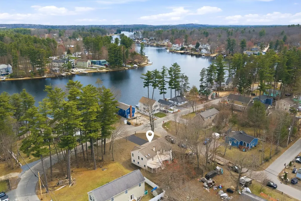 34 Shore Drive Salem NH 03079