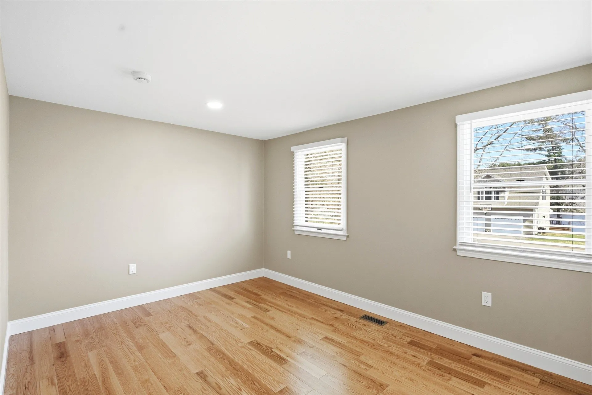 34 Shore Drive Salem NH 03079