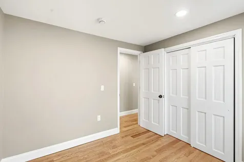 34 Shore Drive Salem NH 03079