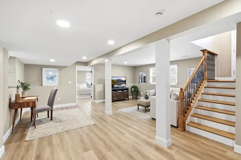34 Shore Drive Salem NH 03079