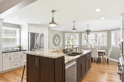 34 Shore Drive Salem NH 03079