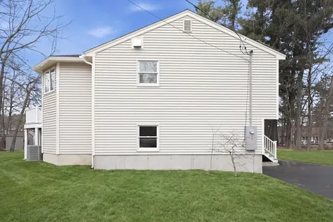 34 Shore Drive Salem NH 03079