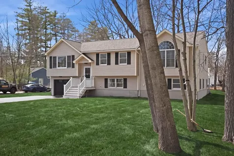 34 Shore Drive Salem NH 03079